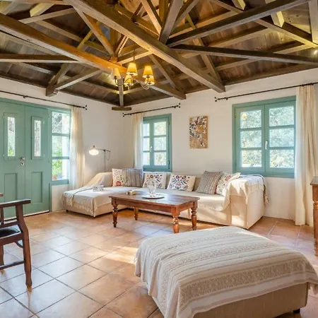Villa Ambelonas *